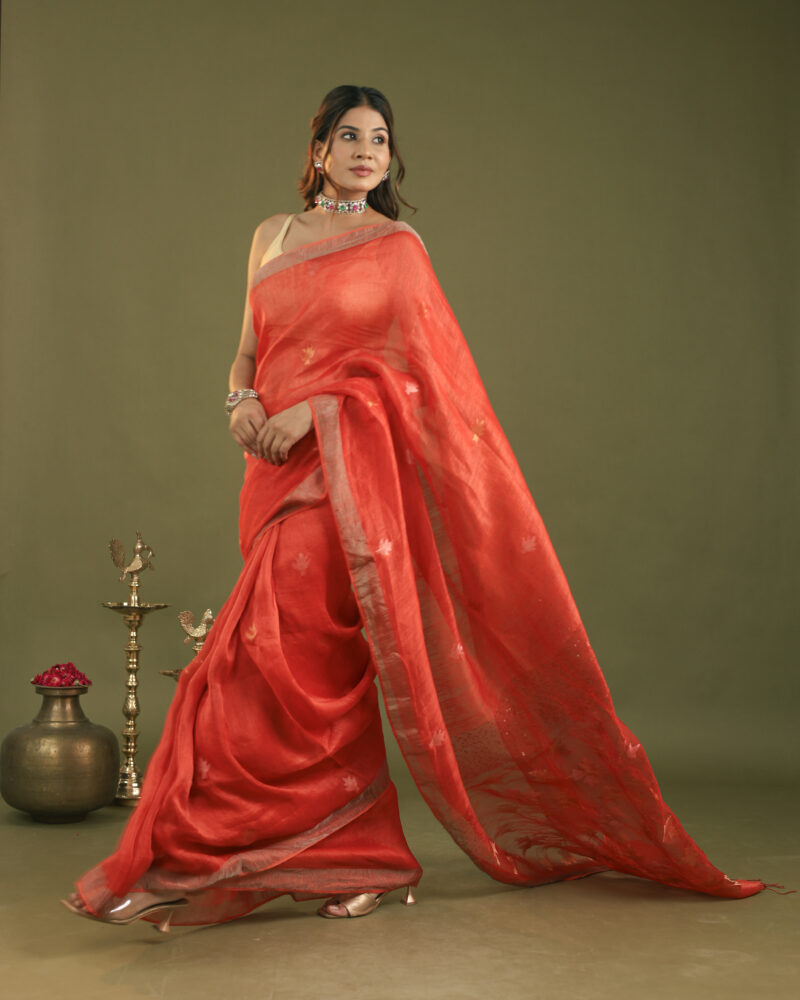 Raaya Ruby Red Banarasi Saree - Image 3