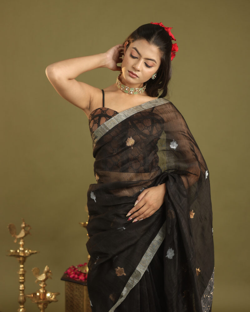 Raaya Black Banarasi Saree - Image 9