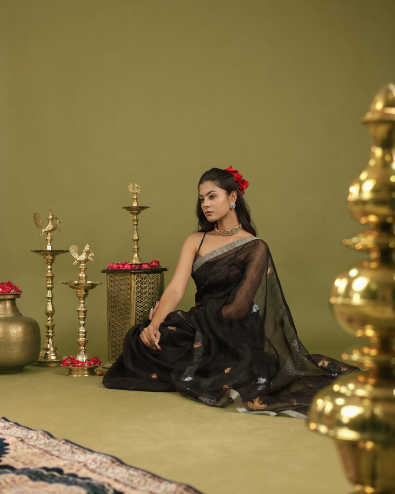 Raaya Black Banarasi Saree - Image 10