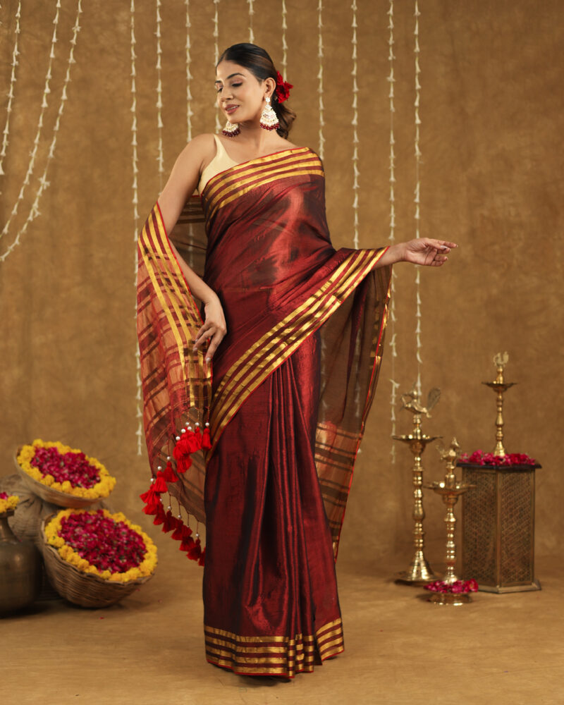 Navya Maroon Banarasi Saree - Image 3