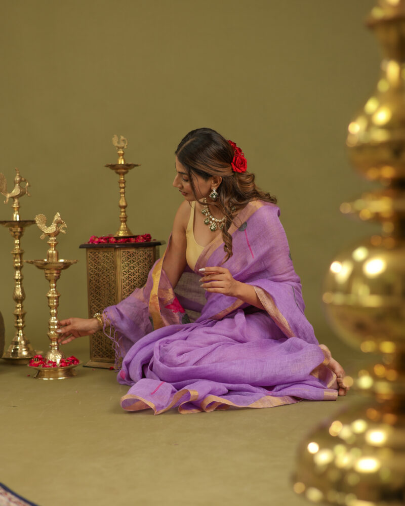 Lilac Banarasi Saree - Image 5