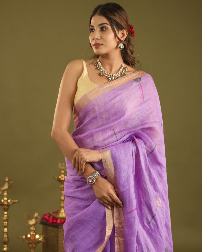 Lilac Banarasi Saree - Image 13